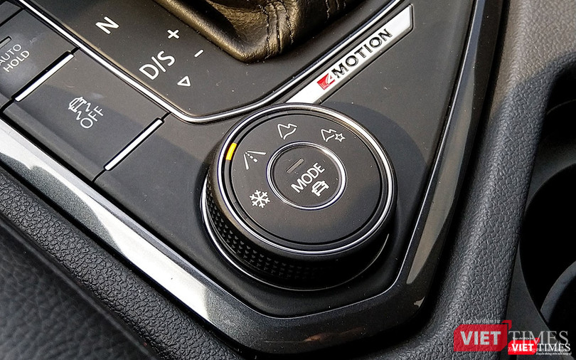 Có 4 chế độ lái cho người dùng tùy chọn dựa vào điều kiện vận hành tốt hay xấu.