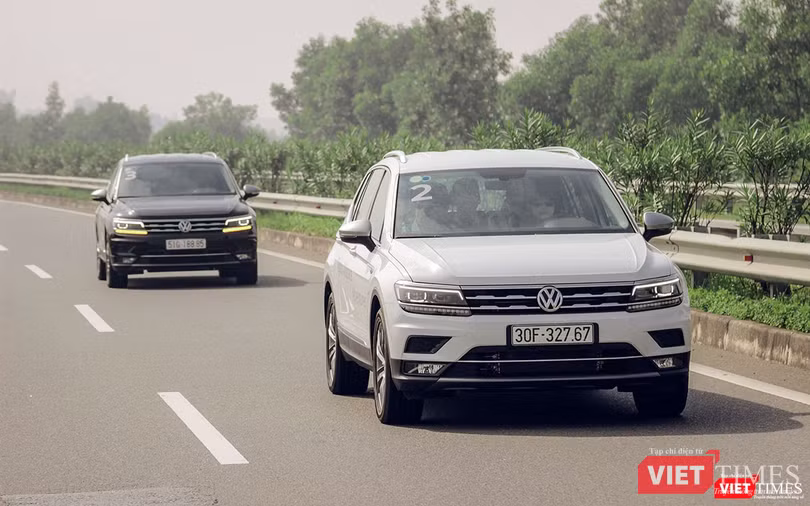 Chiếc xe có khả năng cách âm tốt ngay cả khi chạy với bộ lốp kích thước lớn 19 inch. Chiếc xe có khả năng cách âm tốt ngay cả khi chạy với bộ lốp kích thước lớn 19 inch.