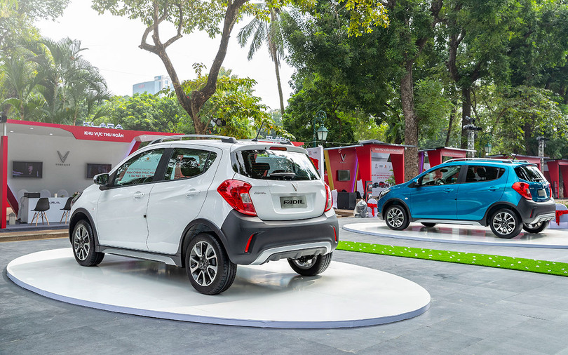 Phía sau, VinFast Fadil cho thấy nó giống hệt với Chevrolet Spark 2018.