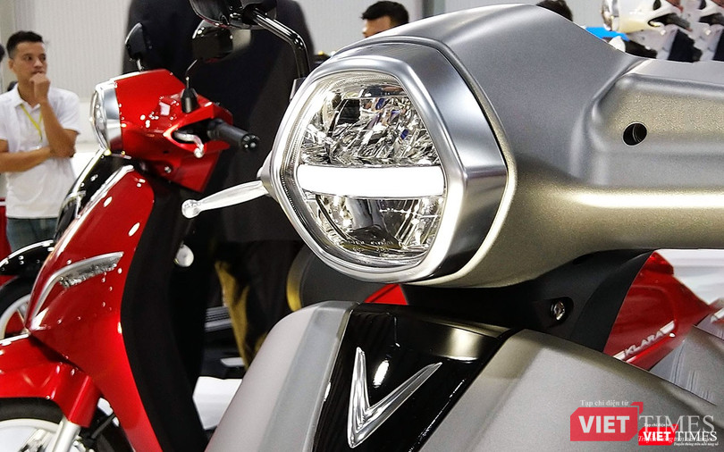 Cụm đèn pha Full LED là trang bị tiêu chuẩn trên phiên bản cao cấp.