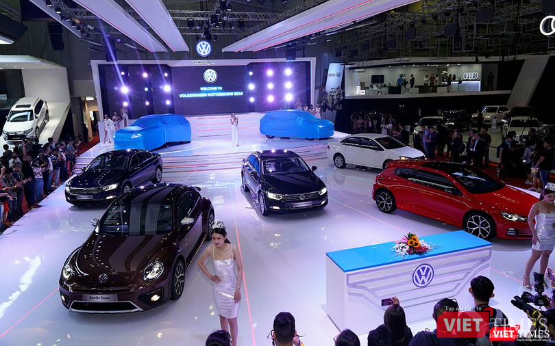 Các mẫu xe nhập khẩu nguyên chiếc chiếm đa số tại triển lãm VMS 2018.