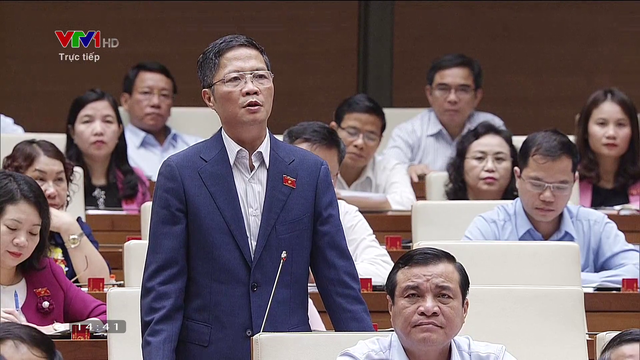 Bộ trưởng Công Thương Trần Tuấn Anh cho rằng không có vấn đề lớn đặt ra cho câu chuyện thị trường nội địa và nhập khẩu ô tô. (Ảnh: trích VTV)