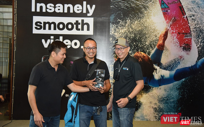 Ban tổ chức đã dành tặng những phần quà hấp dẫn dành cho khách mời có video ấn tượng được quay bằng GoPro HERO7 Black. Ban tổ chức đã dành tặng những phần quà hấp dẫn dành cho khách mời có video ấn tượng được quay bằng GoPro HERO7 Black.