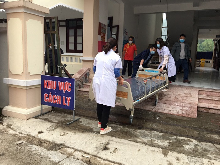 Đại diện SCB trao tặng giường y tế tại Cao Bằng Đại diện SCB trao giường bệnh tại Cao Bằng