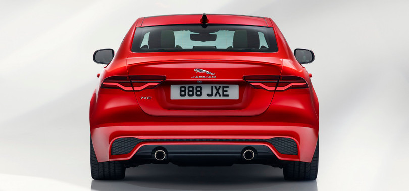 Jaguar XE mới và cũ: Hãy xem những khác biệt! ảnh 3 Jaguar XE mới và cũ: Hãy xem những khác biệt! ảnh 3