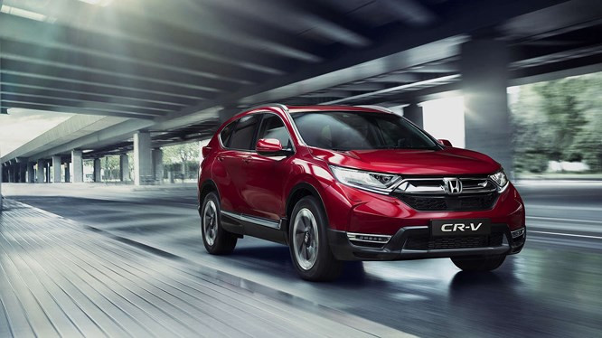 Hiện tượng Honda CR-V sau gần năm bán với giá "bia kèm lạc" giờ cũng đã hạ nhiệt về với giá niêm yết Hiện tượng Honda CR-V sau gần năm bán với giá "bia kèm lạc" giờ cũng đã hạ nhiệt về với giá niêm yết