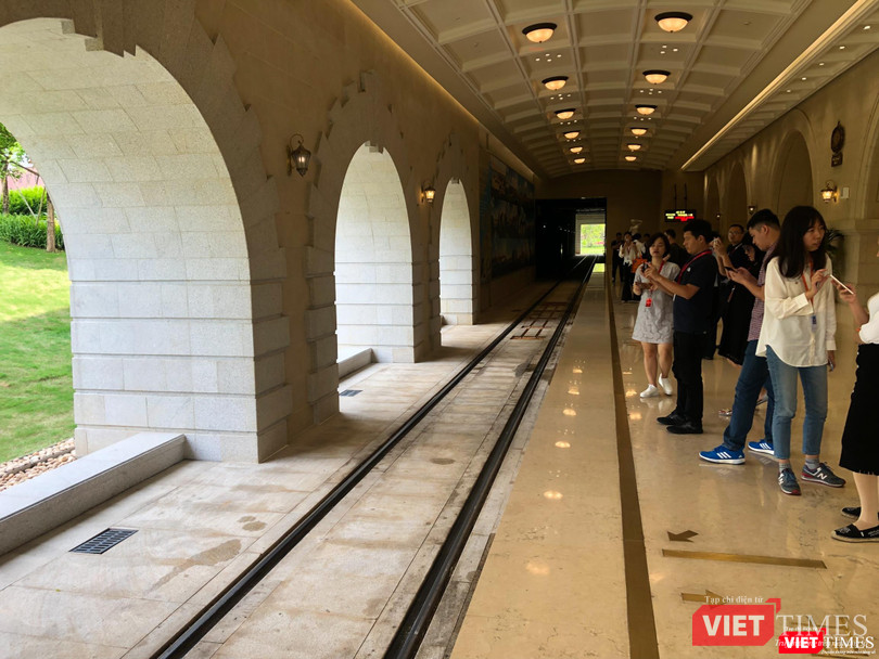 Điểm chờ tàu điện trong Ox Horn