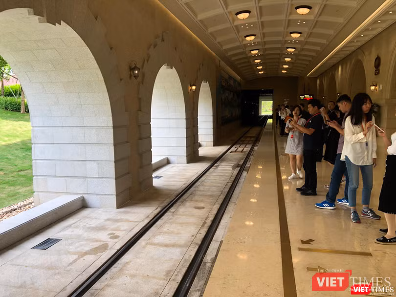 Điểm chờ tàu điện trong Ox Horn