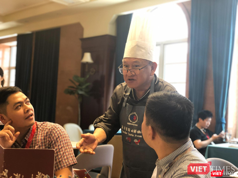 Cố vấn cao cấp cho nhà hàng này là đầu bếp gốc Việt