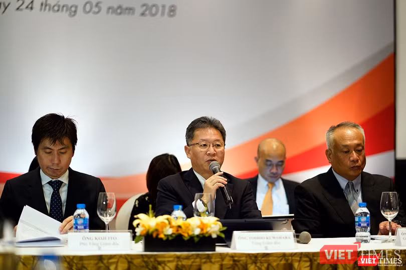 Ông Toshio Kuwahara – Tổng Giám đốc Honda Việt Nam (HVN) từng khẳng định Honda không đưa ra đợt triệu hồi liên quan đến lỗi động cơ trên CR-V tại thị trường Mỹ. Nhưng giờ vấn đề đó đã sắp sửa xảy ra. Ông Toshio Kuwahara – Tổng Giám đốc Honda Việt Nam (HVN) từng khẳng định Honda không đưa ra đợt triệu hồi liên quan đến lỗi động cơ trên CR-V tại thị trường Mỹ. Nhưng giờ vấn đề đó đã sắp sửa xảy ra.