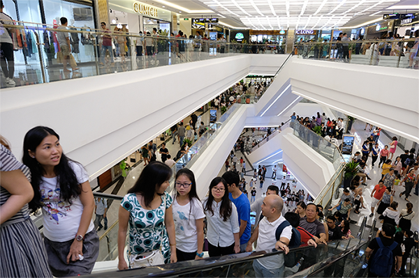 TTTM Vincom Center Landmark 81 là địa điểm mua sắm, vui chơi giải trí được ưa chuộng nhất tại thành phố Hồ Chí Minh.