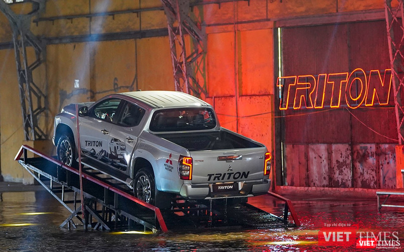 Cấu tạo bởi vật liệu thép siêu cường có độ cứng cao cùng với công nghệ khung xe RISE, thiết kế đảm bảo khả năng hấp thụ năng lượng va chạm từ mọi hướng và phân tán lực tác động giúp bảo vệ tối ưu.