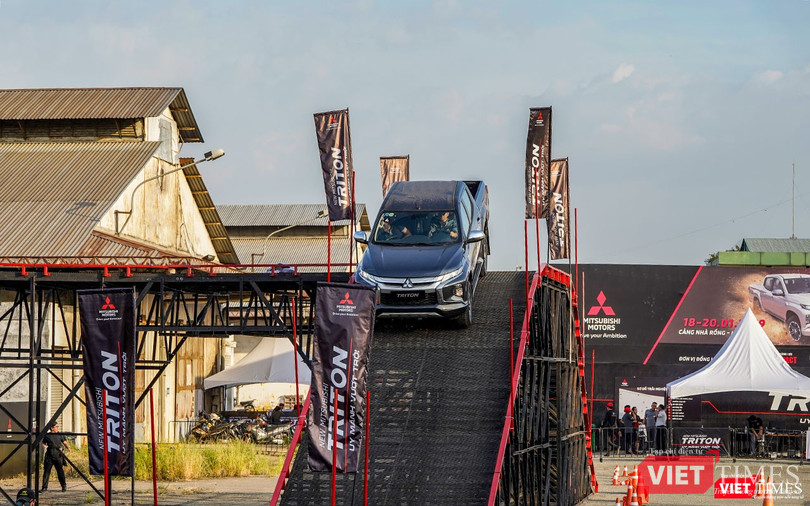 Hệ thống hỗ trợ đổ đèo là một tính năng mới cực kỳ hữu ích cho những ai thường xuyên di chuyển trên các con đường đèo dốc trập trùng.