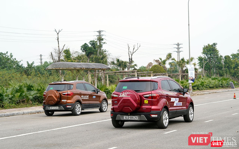 Phần thi tăng tốc thể hiện khả năng cải thiện của động cơ và hộp số mới trên Ford EcoSport
