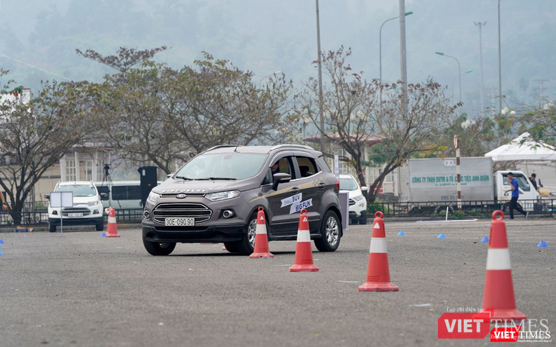 Các phần trải nghiệm trên điều kiện đường Onroad