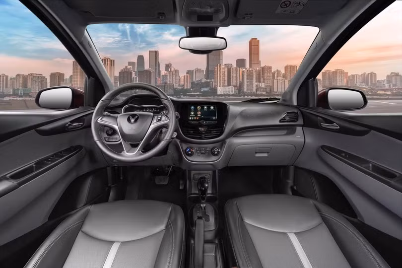 Nội thất VinFast Fadil được tích hợp nhiều công nghệ, tính năng cao cấp