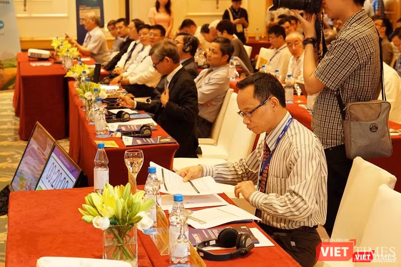 Tiến sĩ Cấn Văn Lực, Chuyên gia Kinh tế trưởng BIDV