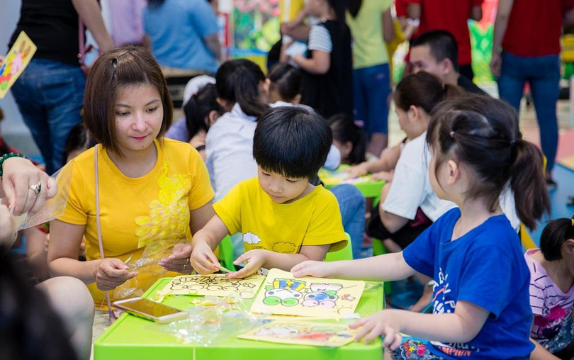 Không chỉ có các hoạt động thể chất, các em còn có được tham gia nhiều hoạt động sáng tạo, rèn luyện trí tuệ bổ ích Không chỉ có các hoạt động thể chất, các em còn có được tham gia nhiều hoạt động sáng tạo, rèn luyện trí tuệ bổ ích