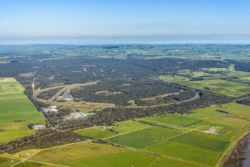 VinFast chính thức là chủ sở hữu mới của Trung tâm thử nghiệm xe Lang Lang (Australia) VinFast chính thức là chủ sở hữu mới của Trung tâm thử nghiệm xe Lang Lang (Australia)