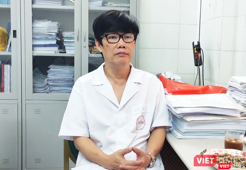 PGS. TS. Bùi Vũ Huy – nguyên Trưởng Khoa Nhi Bệnh viện Bệnh Nhiệt đới Trung ương, giảng viên cao cấp Bộ môn Truyền nhiễm Đại học Y Hà Nội. Ảnh: Minh Thúy PGS. TS. Bùi Vũ Huy – nguyên Trưởng Khoa Nhi Bệnh viện Bệnh Nhiệt đới Trung ương, giảng viên cao cấp Bộ môn Truyền nhiễm Đại học Y Hà Nội. Ảnh: Minh Thúy