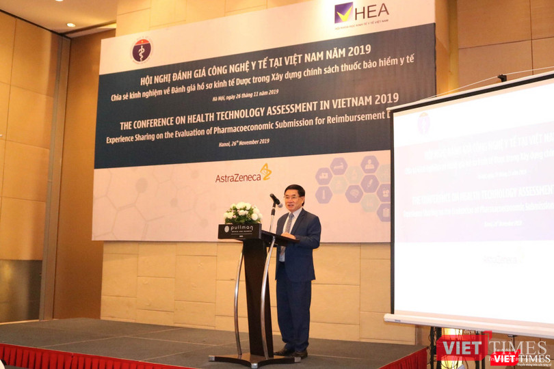 TS. Hà Văn Thúy phát biểu khai mạc hội nghị