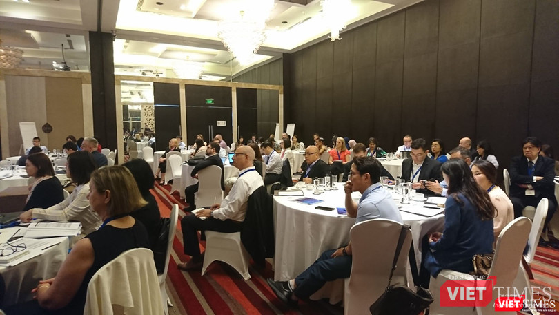 Các đại biểu tham dự diễn đàn