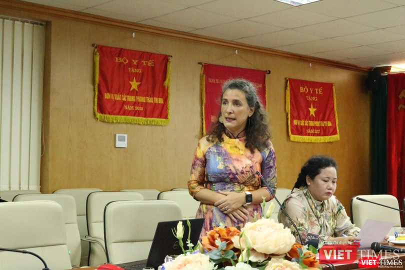 Bà Paula Morgan – Phó Giám đốc Văn phòng CDC Hoa kỳ tại Việt Nam Bà Paula Morgan – Phó Giám đốc Văn phòng CDC Hoa kỳ tại Việt Nam