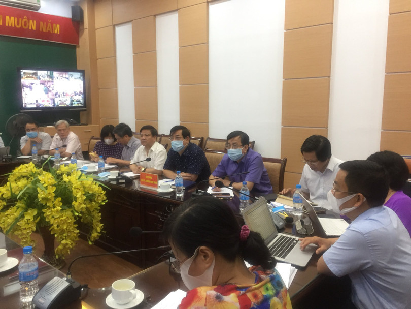 Tiểu ban Điều trị - Ban Chỉ đạo Quốc gia phòng, chống dịch COVID-19 đánh giá tình hình bệnh nhân mắc COVID-19 nặng (Ảnh: Lê Hảo) Tiểu ban Điều trị - Ban Chỉ đạo Quốc gia phòng, chống dịch COVID-19 đánh giá tình hình bệnh nhân mắc COVID-19 nặng (Ảnh: Lê Hảo)