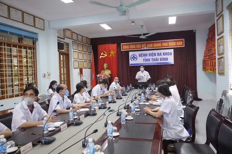 Đoàn công tác của Bộ Y tế làm việc tại Bệnh viện Đa khoa tỉnh Thái Bình (Ảnh: Lê Hảo) Đoàn công tác của Bộ Y tế làm việc tại Bệnh viện Đa khoa tỉnh Thái Bình (Ảnh: Lê Hảo)