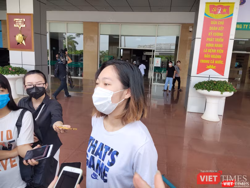 Bệnh nhân 52 mắc COVID-19 từng có kết quả xét nghiệm âm tính rồi dương tính nhiều lần với virus SARS-CoV-2. Ảnh: Minh Thúy