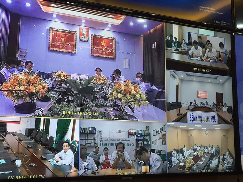 Hội chẩn trực tuyến đánh giá về tình hình sức khỏe của bệnh nhân 91. Ảnh: Lê Hảo Hội chẩn trực tuyến đánh giá về tình hình sức khỏe của bệnh nhân 91. Ảnh: Lê Hảo