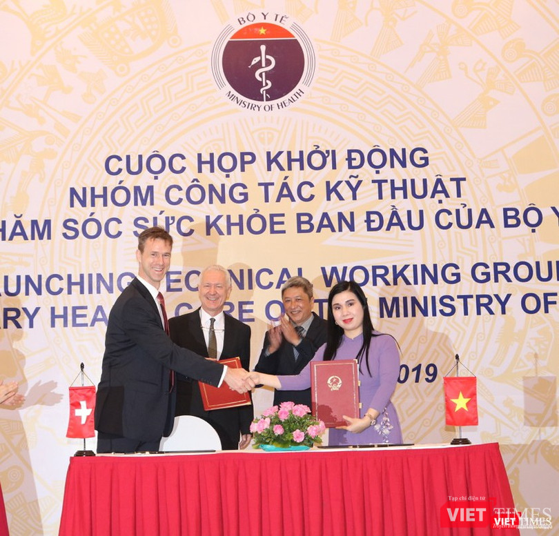 Lễ ký kết Biên bản ghi nhớ giữa Vụ Kế hoach - Tài chính (Bộ Y tế) và Novartis Việt Nam về tăng cường chăm sóc sức khỏe ban đầu