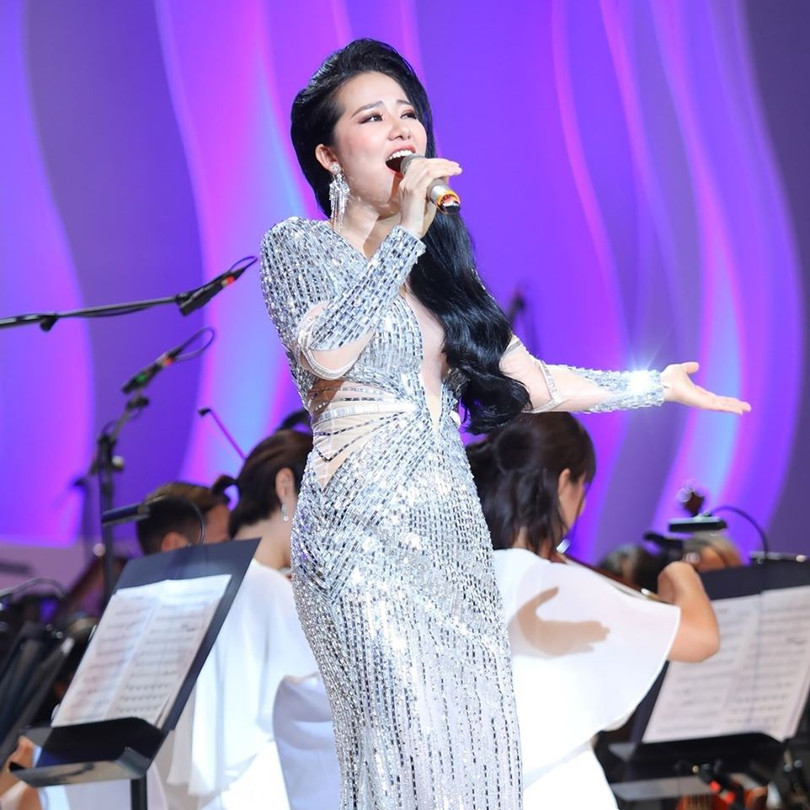 Ca sĩ Phạm Thùy Dung