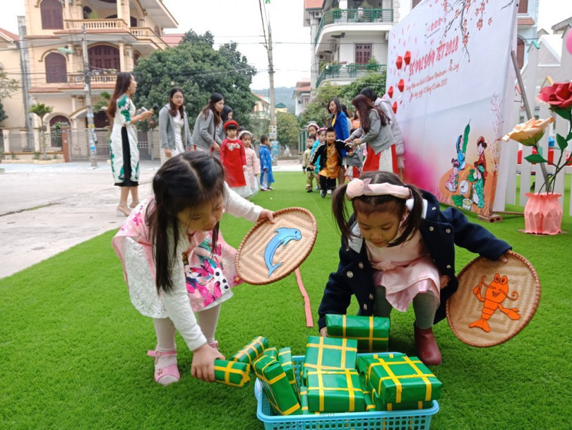 Trẻ vui chơi trong dịp Tết. Ảnh: Internet Trẻ vui chơi trong dịp Tết. Ảnh: Internet