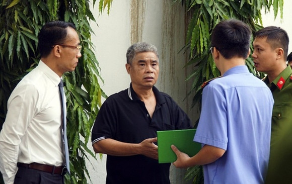 Tài xế Doãn Quý Phiến. Ảnh: Dân Trí Tài xế Doãn Quý Phiến. Ảnh: Dân Trí