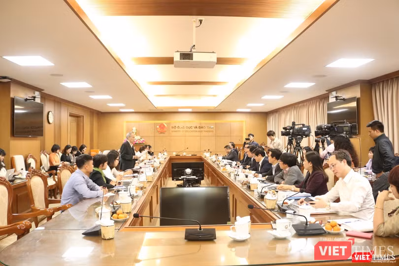 Toàn cảnh buổi gặp gỡ, trao đổi, đối thoại