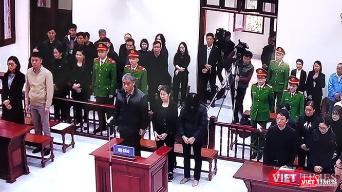 Tòa tuyên án vụ bé trai Trường Gateway tử vong. Ảnh: Minh Thúy Tòa tuyên án vụ bé trai Trường Gateway tử vong. Ảnh: Minh Thúy