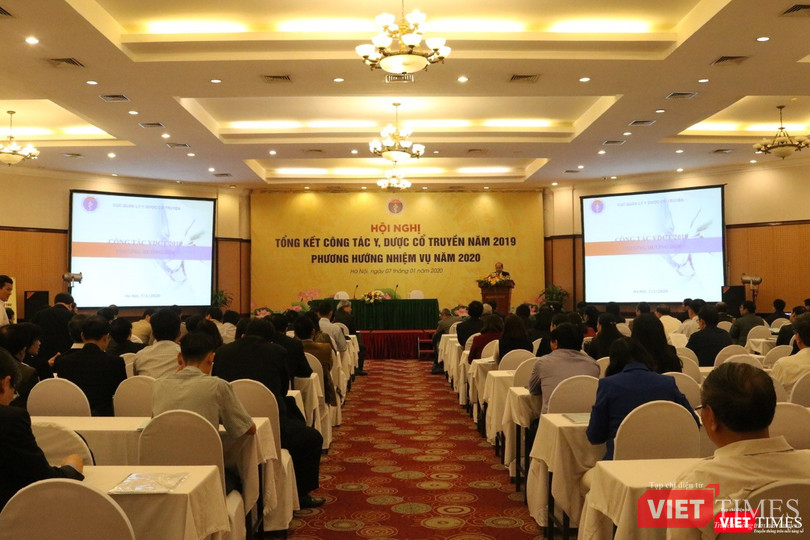 Hội nghị tổng kết công tác y dược cổ truyển diễn ra sáng nay, 7/1. Ảnh: Minh Thúy