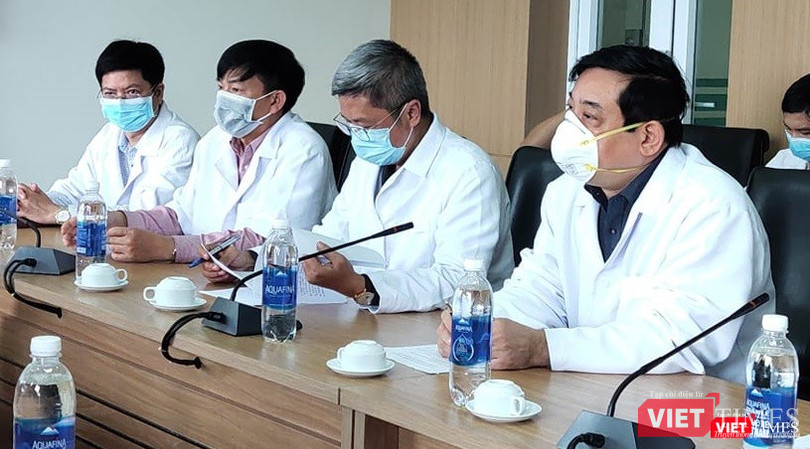 Đoàn công tác của Bộ Y tế làm việc tại Bệnh viện Bệnh Nhiệt đới Trung ương