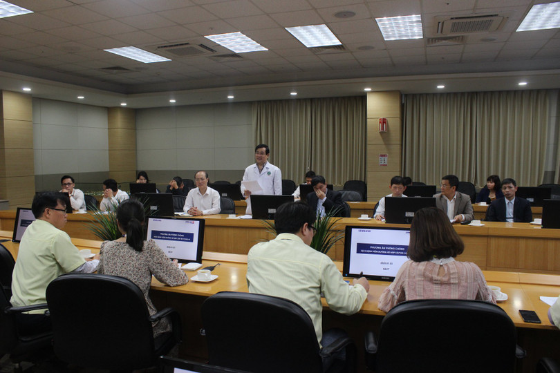 PGS. TS. Lương Ngọc Khuê làm việc tại Công ty TNHH Sam Sung Electronics Việt Nam Thái Nguyên. Ảnh: Lê Hảo