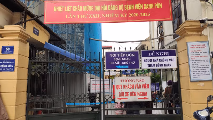 Bệnh viện Xanh Pôn đề nghị người nhà không vào thăm bệnh nhân. Ảnh: BVCC