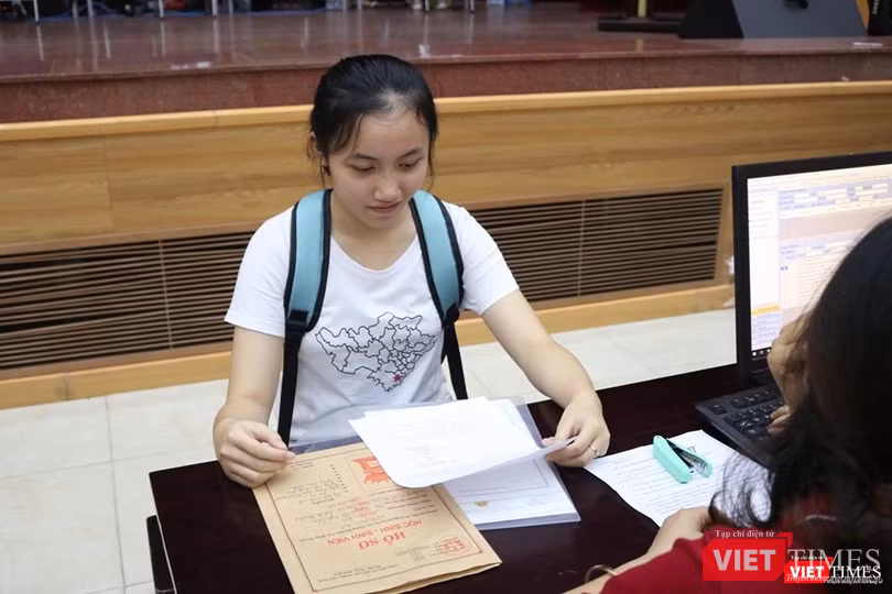 Thu hà trong ngày đầu tiên nhập học. Ảnh: Minh Thúy