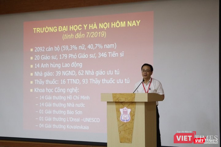 GS.TS. Tạ Thành Văn - Hiệu trưởng Trường Đại học Y Hà Nội