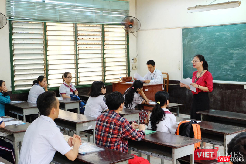 Cán bộ coi thi phổ biến quy chế thi THPT quốc gia 2019