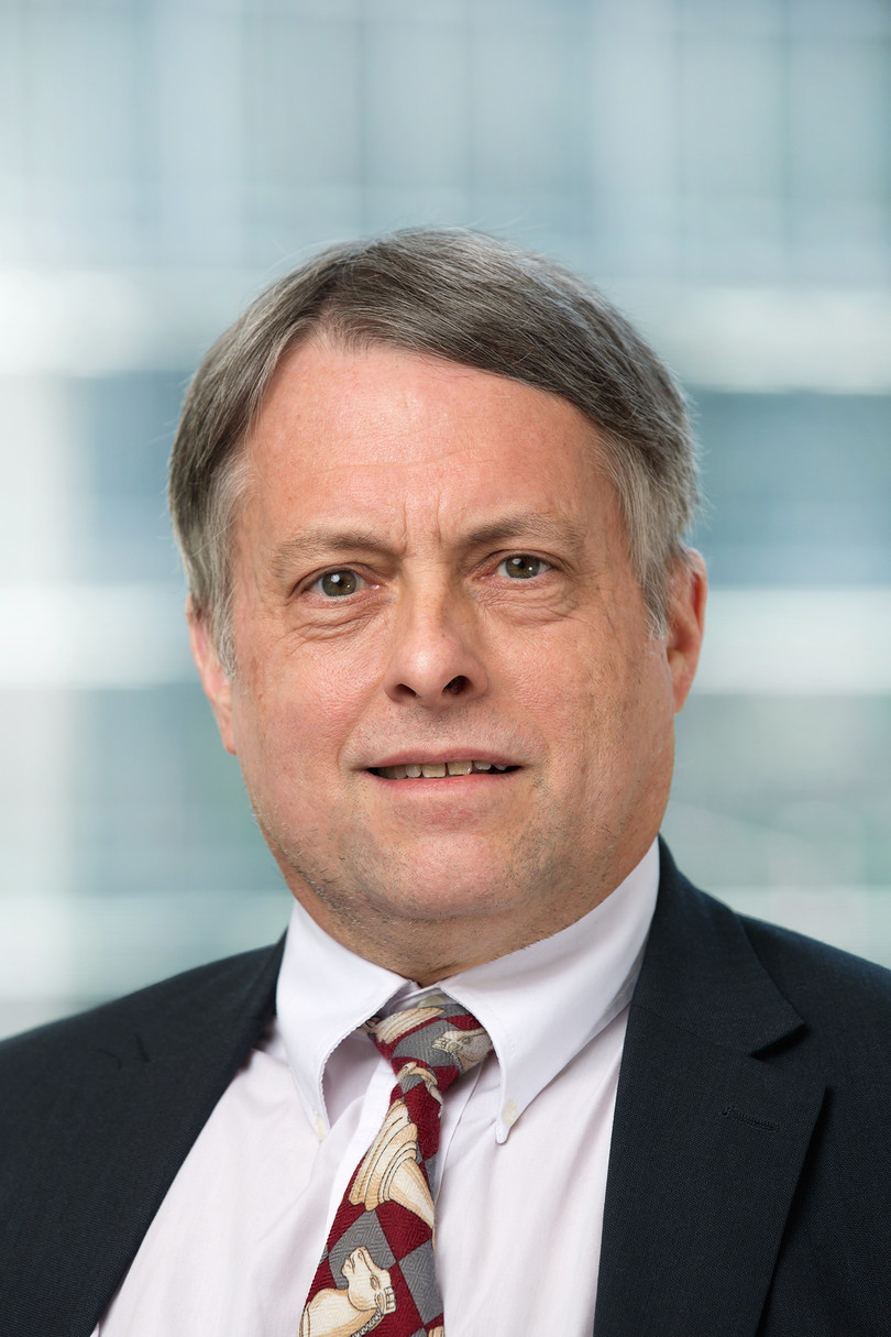 Ông Doug Bandow, cựu trợ lý đặc biệt của tổng thống Ronald Reagan.