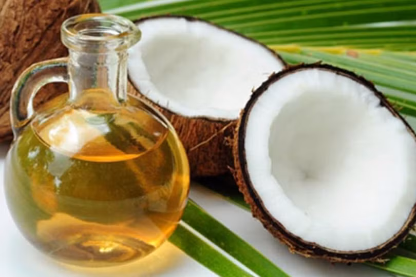Dầu dừa (Ảnh: BoldSky) Dầu dừa (Ảnh: BoldSky)