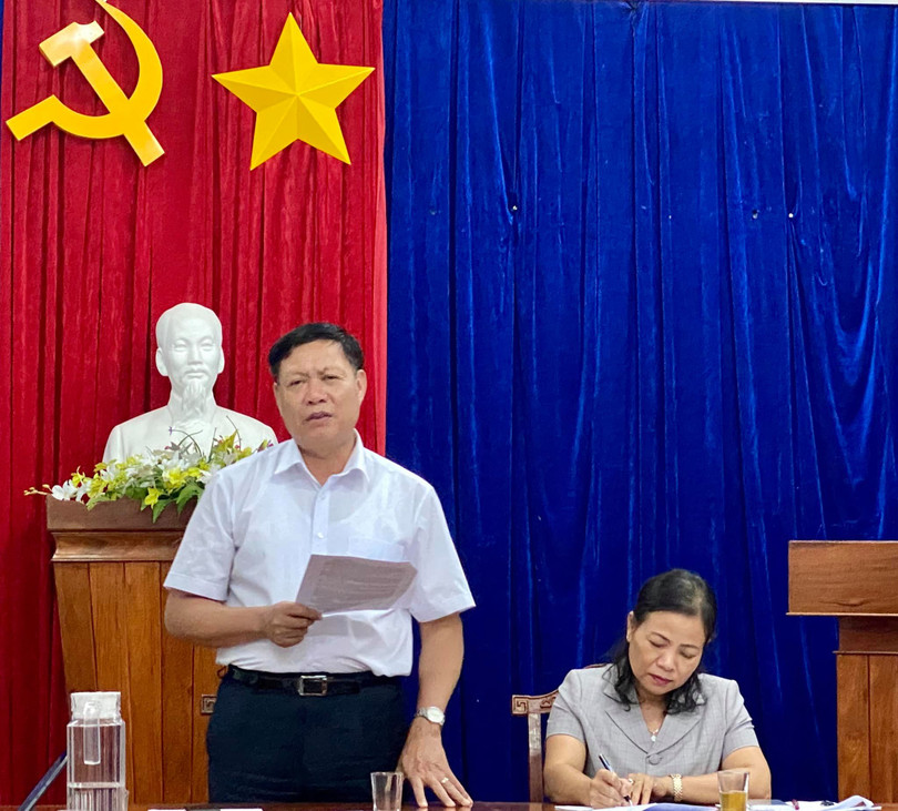 Thứ trưởng Đỗ Xuân Tuyên tại buổi làm việc với UBND tỉnh Kon Tum về công tác phòng, chống dịch bạch hầu (Ảnh: Vũ Mạnh Cường)