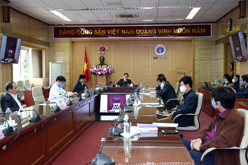 Phó Thủ tướng Vũ Đức Đam chủ trì cuộc họp Ban Chỉ đạo Quốc gia phòng, chống dịch COVID-19 sáng nay. Ảnh: Đình Nam