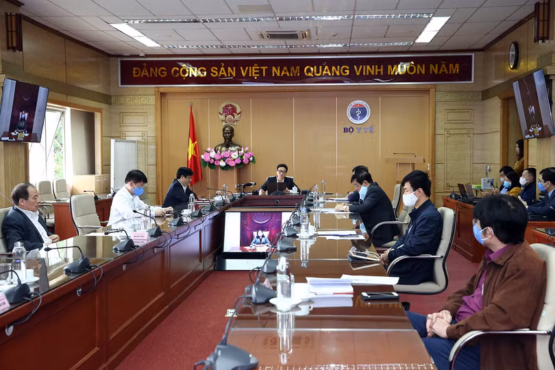 Phó Thủ tướng Vũ Đức Đam chủ trì cuộc họp Ban Chỉ đạo Quốc gia phòng, chống dịch COVID-19 sáng nay. Ảnh: Đình Nam