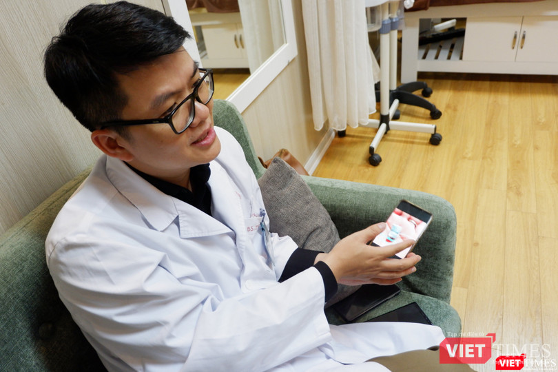 BS. Minh khuyến cáo về kén đặt phụ khoa đang được quảng cáo tràn lan trên mạng xã hội (Ảnh: Minh Thúy)